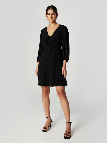 Robe 'Simona' Guido Maria Kretschmer Women en noir : devant