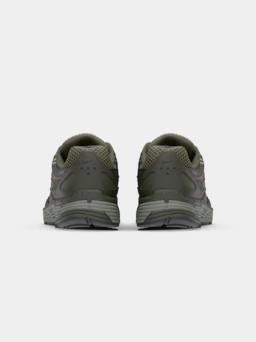 Nike Sportswear Низкие кроссовки 'P-6000 SE' в Зеленый: сверху