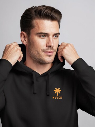 Neverless Sweatshirt 'Into the Jungle'‌‌ in Schwarz
