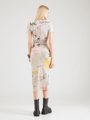 Robe Desigual en beige : derrière