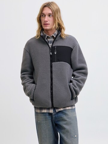 JACK & JONES Fleecová mikina 'JJTHatcher' – šedá: přední strana