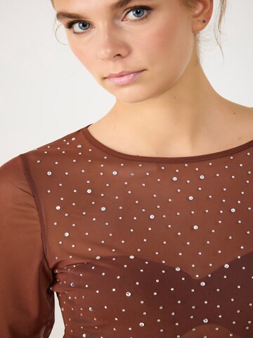 T-shirt No Matter What en marron
