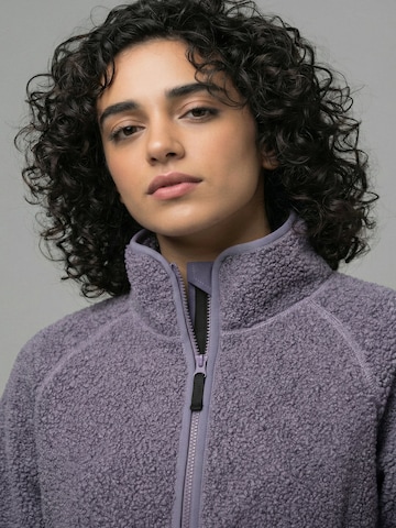Derbe Fleecejacke 'Kuschelby' in Lila