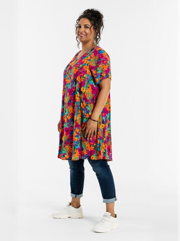Robe 'Birgitte' STUDIO en mélange de couleurs