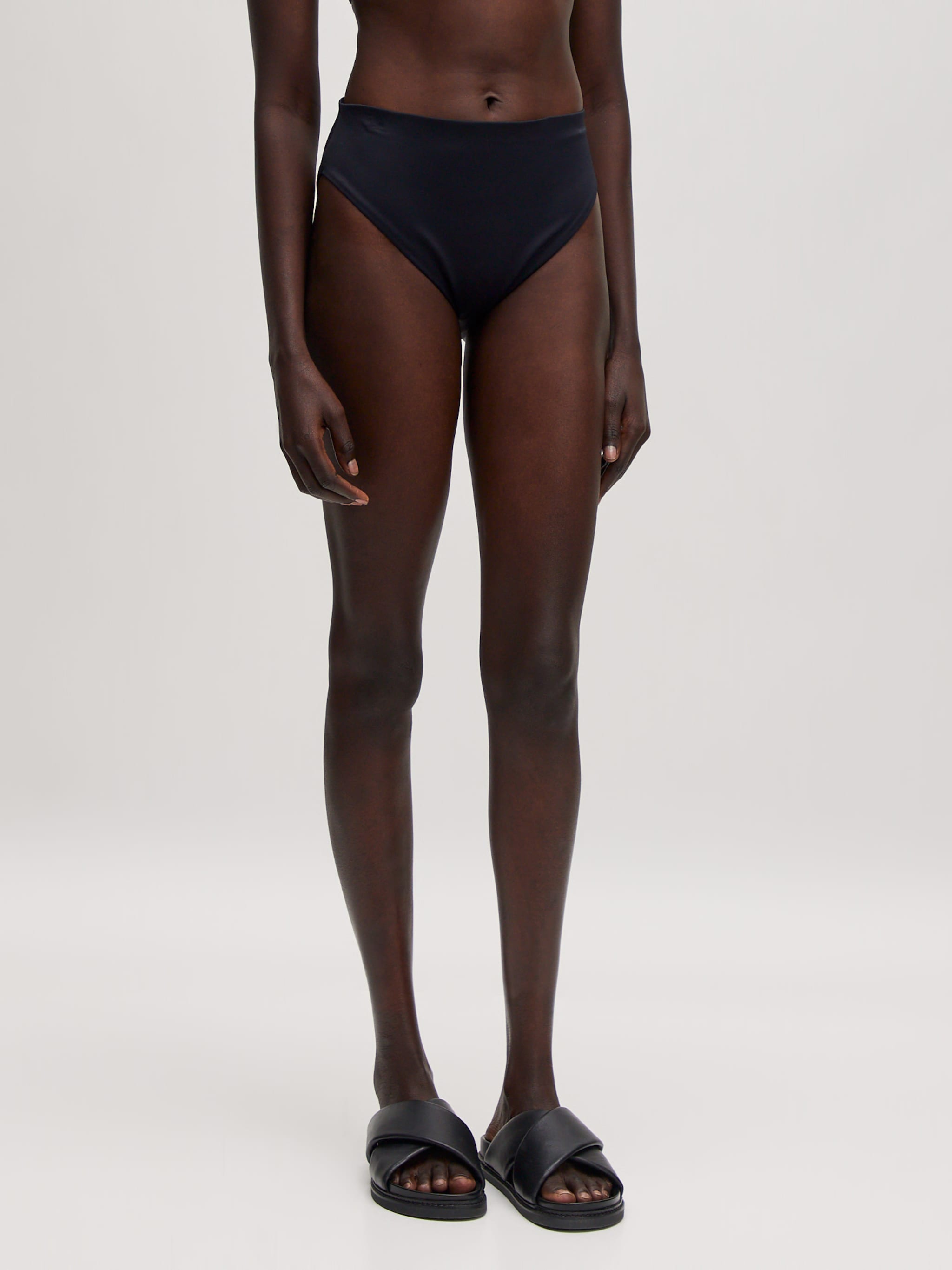 EDITED Produkte Bikinihose 'Raissa' schwarz