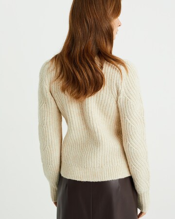 WE Fashion Pullover in Beige