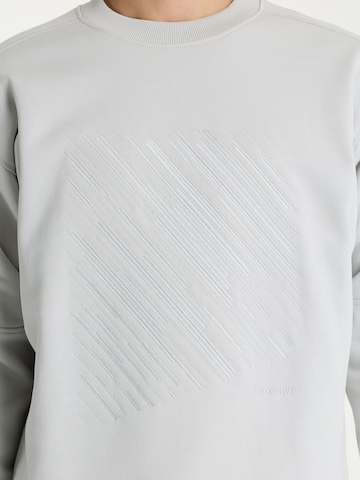 CHASIN' Sweatshirt 'Ido Fro' in Grey