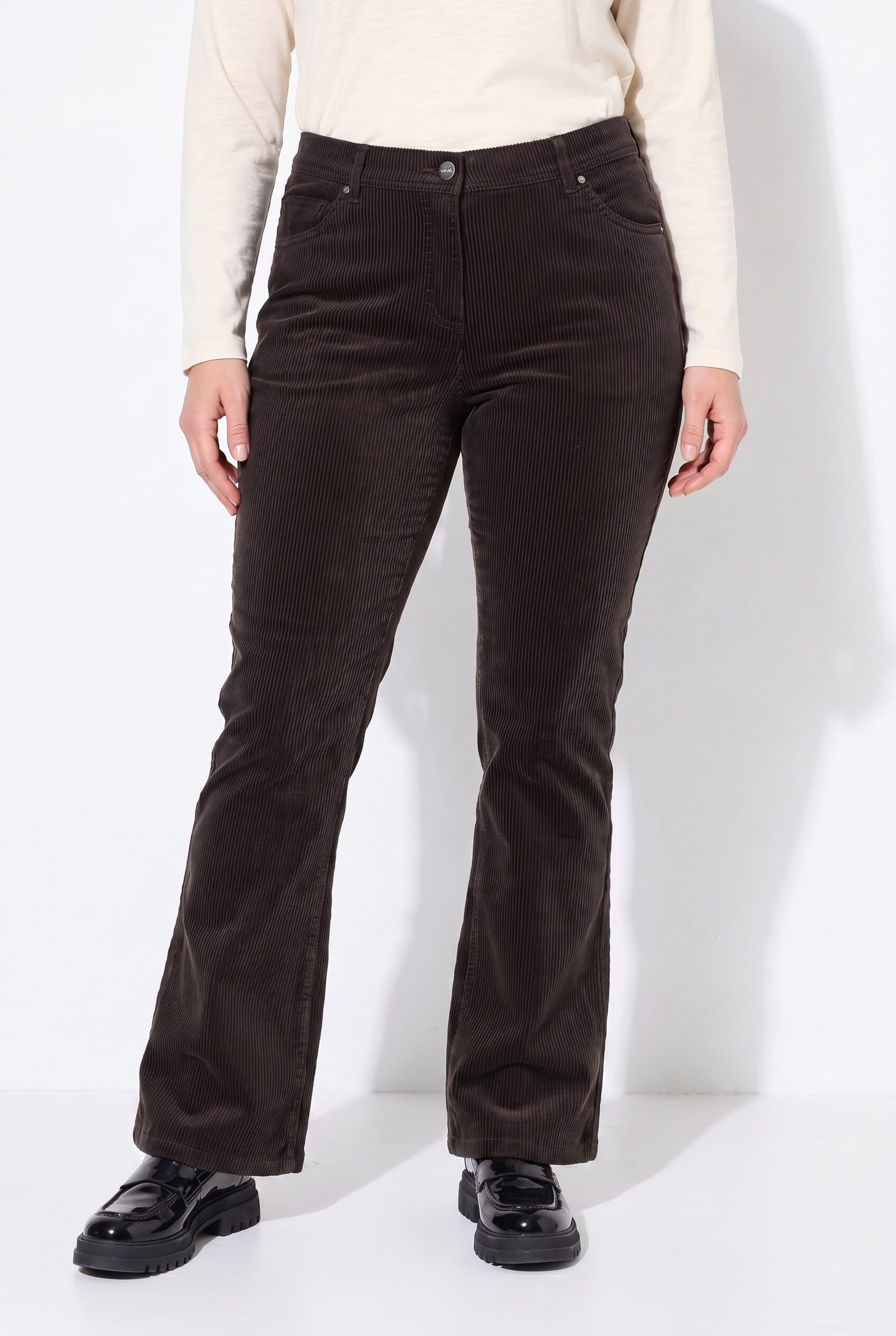 Ulla Popken Flared Jeans in Braun