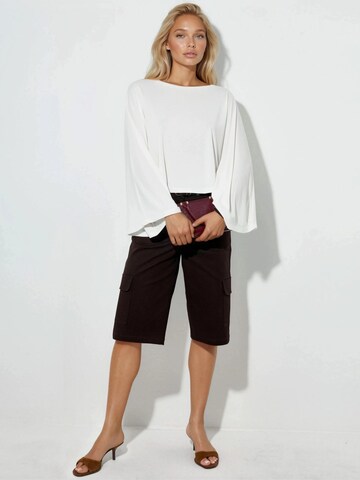 Maglietta di Busem in bianco