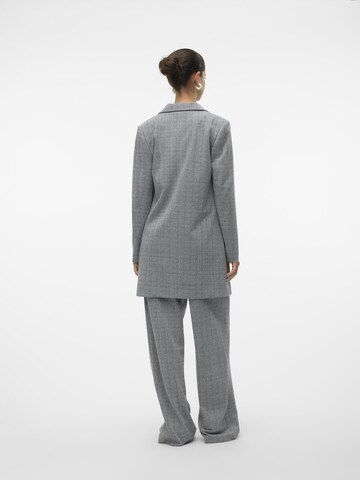 Blazer 'SILVA' VERO MODA en gris