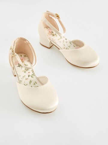 Next Sandaler i beige