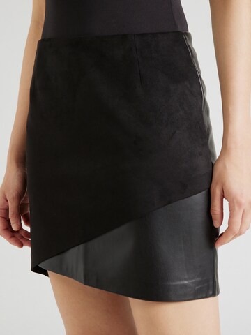 ONLY Skirt 'ISA' in Black