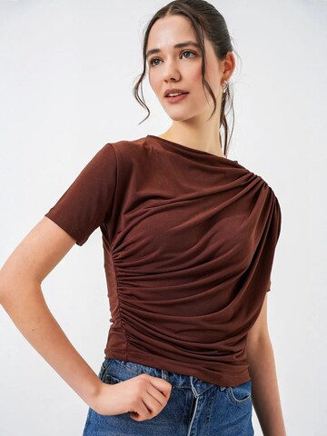 Chemisier Bigdart en marron : devant
