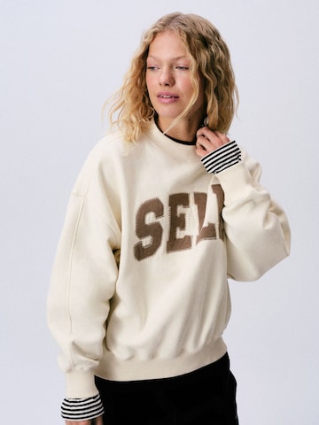 self. Sweatshirt in Beige: voorkant