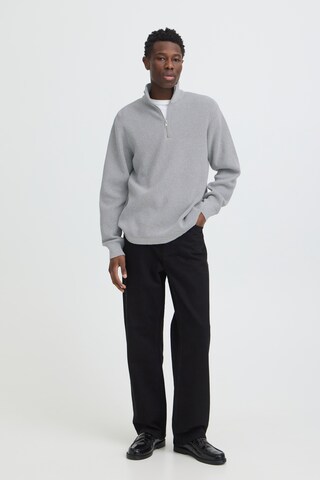 !Solid Sweater 'SDVIAN' in Grey