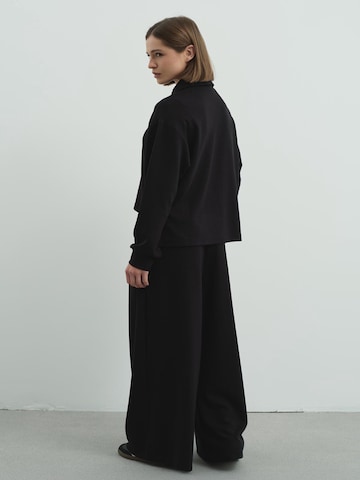 C&City Wide leg Pleat-front trousers in Black