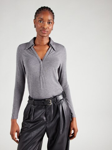 Banana Republic Футболка в Серый: спереди