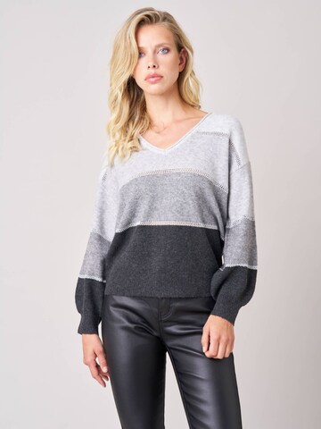 Deeluxe Sweater in Grey