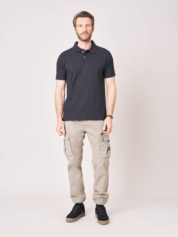 Deeluxe Shirt‌‌‌‌‌‌‌‌‌‌ in Schwarz