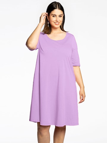 Yoek Dress in Purple: front