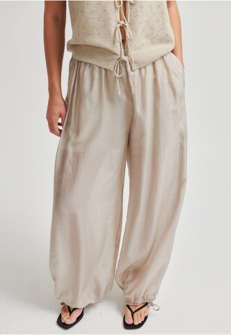 Barrel Pantaloni 'Hidie' di SECOND FEMALE in beige: frontale