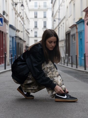 Nike Sportswear Platform trainers 'FIELD GENERAL' in Black