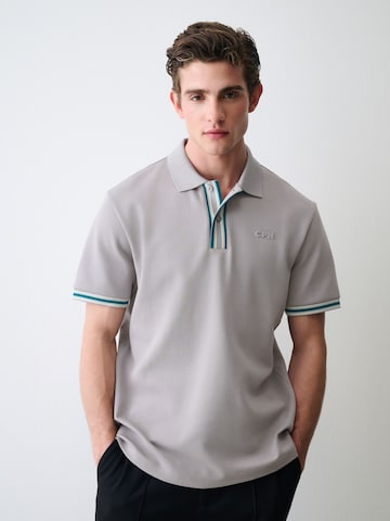 Tricou 'Motionflex' de la Next pe gri: față