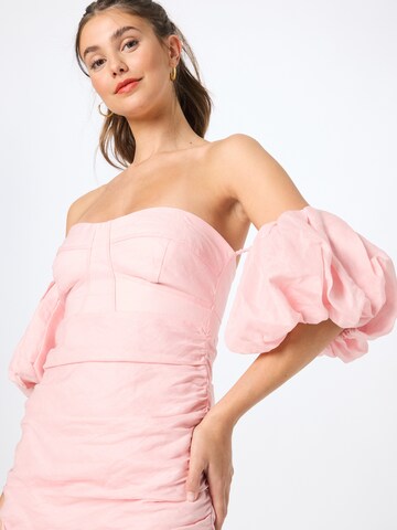 Robe de cocktail 'Chiara' Bardot en rose
