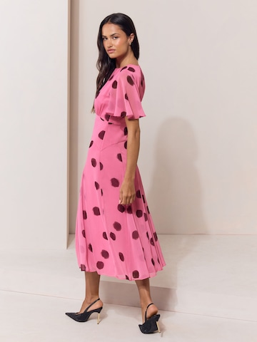 Abito di Lipsy in rosa