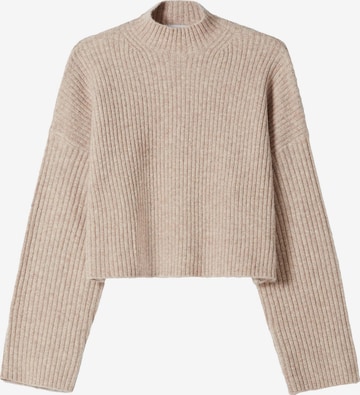 Bershka Sweater in Beige: front