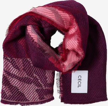 CECIL Wrap in Red: front