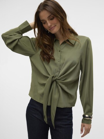 Chemisier 'LEO' VERO MODA en vert