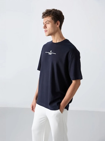 Tommy Life - Camisa em azul