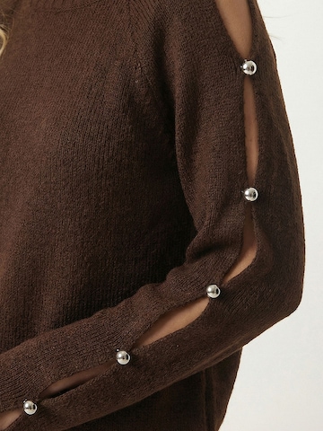 Happiness İstanbul Pullover in Braun