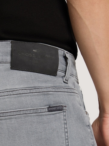 CROSS JEANS Regular Shorts 'Leom' in Grau