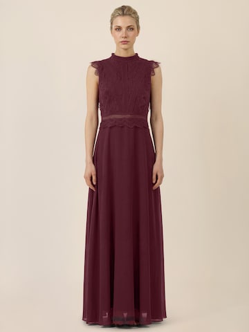 APART Evening Dress in Red: front