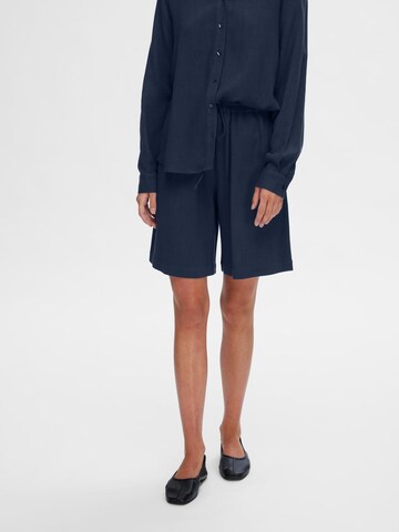 regular Pantaloni 'SLFVIVA' di SELECTED FEMME in blu