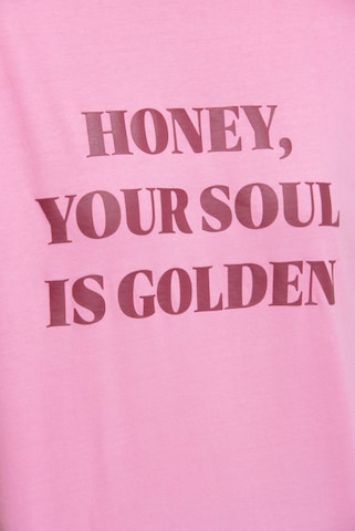 SENSES.THE LABEL T-Shirt TE:CLA Oversized mit Wording Print in Pink