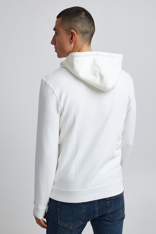 Casual Friday Sweatshirt 'Sinius' in White