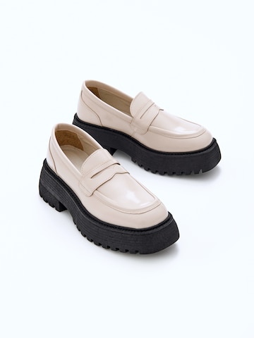 smėlio EDITED Loaferai 'Uriah'