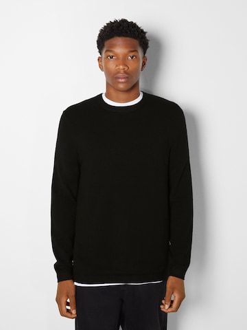 Pull-over Bershka en noir : devant