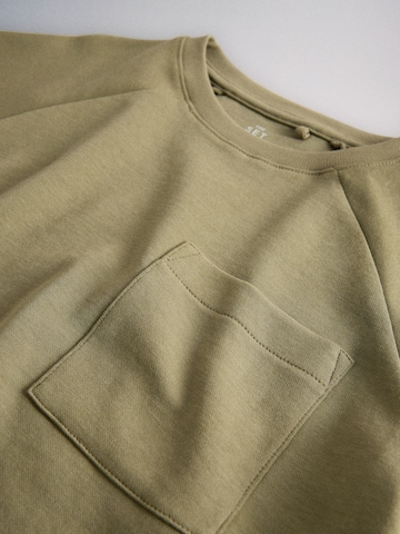 The Set Setti värissä ruskea