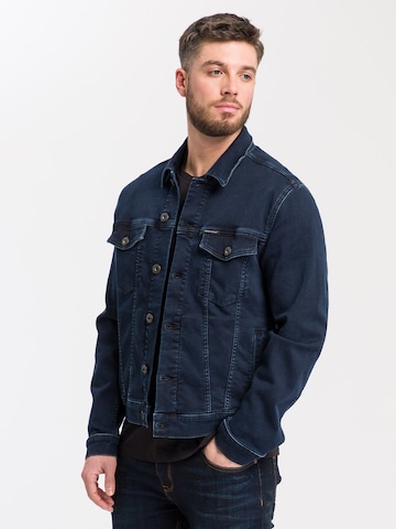 Cross Jeans Between-Season Jacket in Blue: front