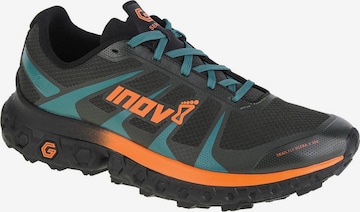 Inov-8 Lage schoen 'Trailfly Ultra G 300 Max' in Zwart: voorkant