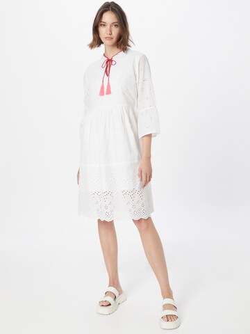 Robe 'Hilla' Zwillingsherz en blanc : devant