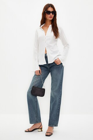 Trendyol Blouse in Beige