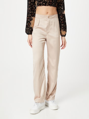 HOLLISTER Loose fit Pleat-Front Pants in Beige: front