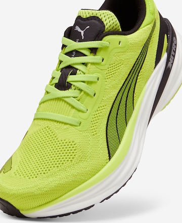 Chaussure de course 'Magnify Nitro 2' PUMA en vert