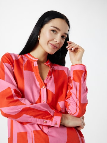 Emily Van Den Bergh Blouse in Roze