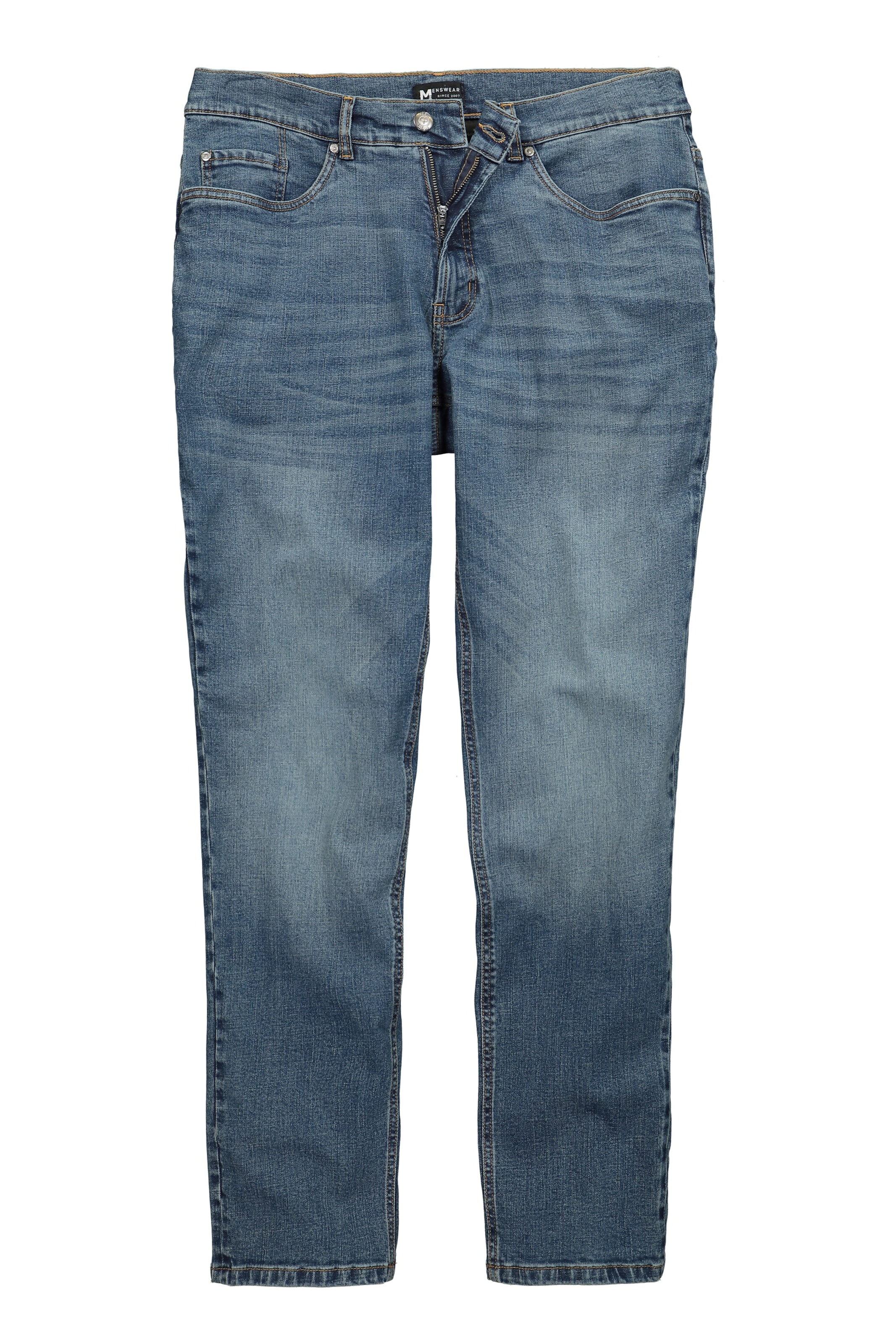 Men Plus Tapered Jeans in Blue: front